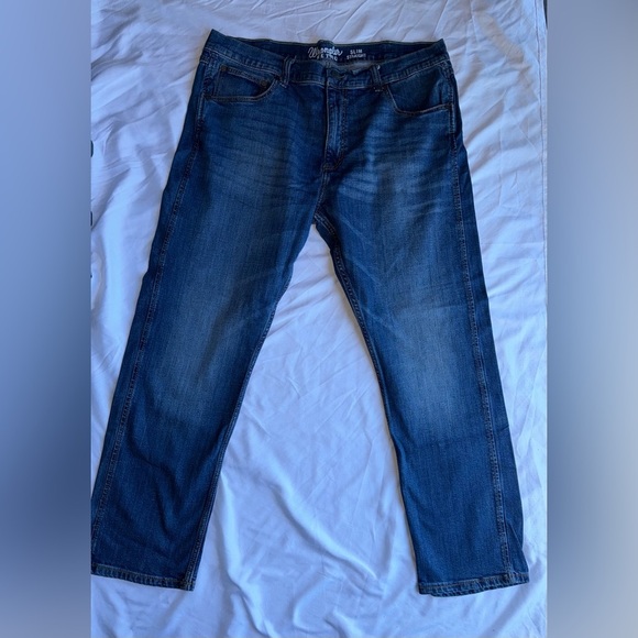 Wrangler Retro Slim Straight Blue Jeans - Picture 2 of 10